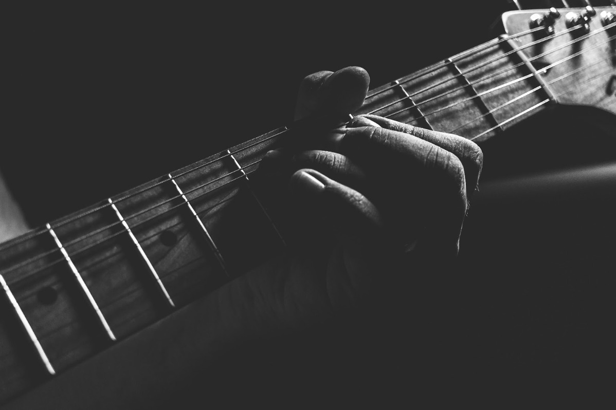 How to Start Playing a Guitar: Chord Basics for Newbies